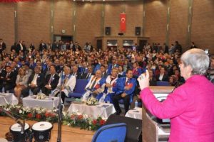 Kırmızı et yağı ile yenmeli