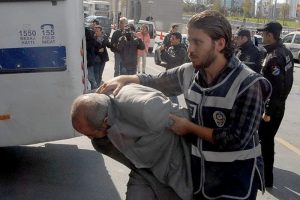 Ter&ouml;r operasyonu zanlıları adliyede