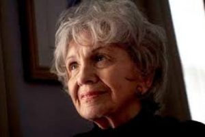 Nobel Edebiyat &ouml;d&uuml;l&uuml; Alice Munro'ya