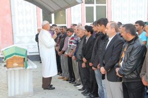 Yunus Emre son yolculuğuna uğurlandı