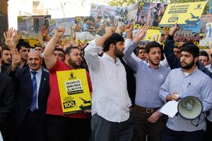 Mısır'daki darbenin 100. g&uuml;n&uuml;nde protesto