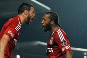 Beşiktaş ilk yarıda işi bitirdi