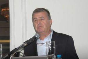 "Sanat&ccedil;ı insanları kızdırmalı, şaşırtmalı, can yakmalı"