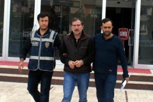 Kasa hırsızına su&ccedil; &uuml;st&uuml;