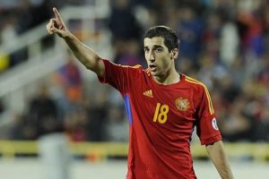 Ermenistan'dan kritik &uuml;&ccedil; puan: 2-1