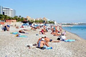 Tatilcilerin g&ouml;zdesi Antalya