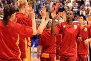 Potnanın Dişi Aslanları sayıya boğdu