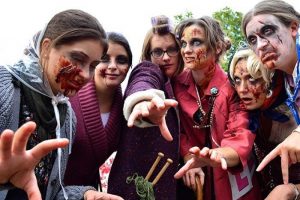 Zombiler Londra'yı istila etti