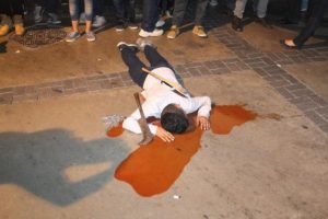 Tiyatro oyunuyla kurbanlık kesimi protesto edildi