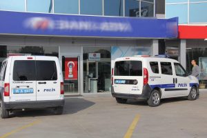 ATM'de kameralı tuzak paniği