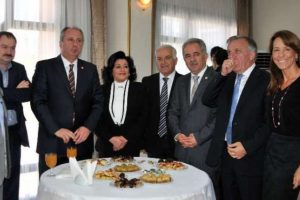 "Partim bana muhtarlık g&ouml;revi verse yine yaparım"