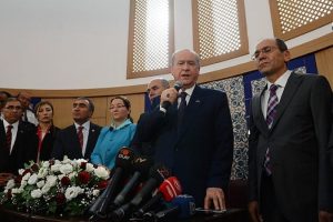 Pakette siyasi mayınlar var