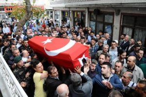 &Ouml;zel harekat polisi toprağa verildi