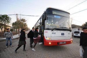 "K&ouml;ylere okul servisi Eshot'un işi değil"