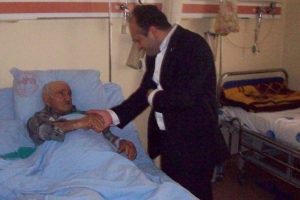 Yılmaz hastaları unutmadı