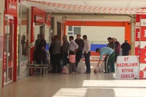 Kasaplarda kurban yoğunluğu
