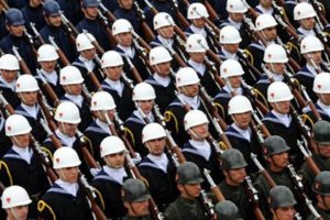 Bakan Yılmaz'dan 'erken terhis' m&uuml;jdesi