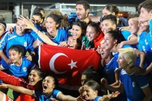 T&uuml;rk futbolunda tarih yazdılar
