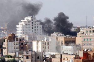 Yemen'de askeri &uuml;sse saldırı: 10 &ouml;l&uuml;, 15 yaralı