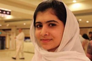 Malala, Elizabeth'in konuğu oluyor