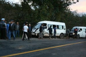 D&uuml;ğ&uuml;n minib&uuml;s&uuml;, cenaze minib&uuml;s&uuml; ile &ccedil;arpıştı