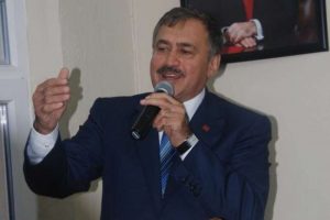 Bakan memleketinde MHP'ye y&uuml;klendi