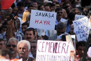 "Ezan sesiyle bağlama sesi bir arada olur mu?"