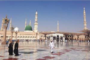 Hacılar Hz. Muhammed'e kucak a&ccedil;an şehirde