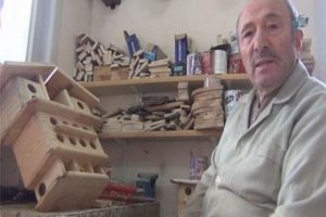 &Ccedil;ankaya k&ouml;şk&uuml;ne 90 tane kuş yuvası yaptı