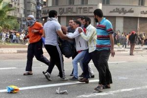 &Ouml;ğrenciler, Ezher y&ouml;netim binasına girdi