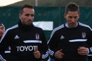Beşiktaş'ta Tomas Sivok m&uuml;jdesi