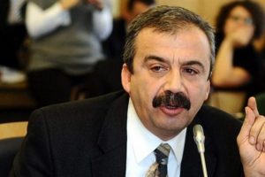 BDP'den Sırrı S&uuml;reyya &Ouml;nder a&ccedil;ıklaması