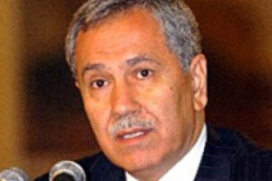 Arın&ccedil; Hakan Fidan i&ccedil;in ne dedi?