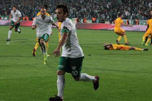 Spor yazarları galibiyet i&ccedil;in ne dedi?