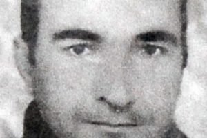 Kağıt toplayıcısı l&uuml;ks aracın altında can verdi