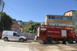 Yangın korkulu anlar yaşattı