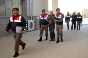 Oto hırsızlarına su&ccedil;&uuml;st&uuml;