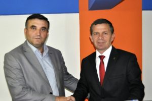 Yenişehir'de AK Parti'nin ilk aday adayı Kalkanlı