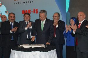 Hak-İş'in 38. kuruluş yıl d&ouml;n&uuml;m&uuml; kutlandı