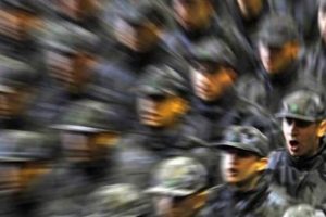 750 bin ka&ccedil;ak asker i&ccedil;in d&uuml;ğmeye basıldı