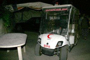 Hasta taşınan ak&uuml;l&uuml; aracı &ccedil;aldılar