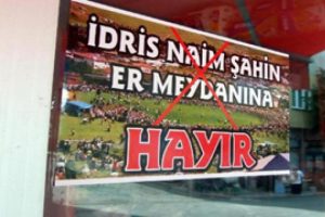 İdris Naim Şahin onu odasına almadı!