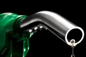 Petrol fiyatları d&uuml;şebilir ancak...