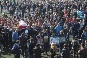 Kadir &Ouml;zcan i&ccedil;in g&ouml;zyaşları sel oldu aktı!