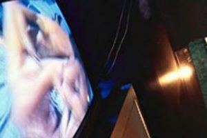 &Ouml;ğrencilere porno g&ouml;r&uuml;nt&uuml;lerini g&ouml;nderdi