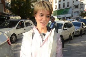 Y&uuml;r&uuml;mekten ayakları su topladı...
