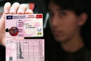 Bakanlıktan ehliyete renk ayarı