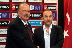 Şifo Mehmet resmen Gen&ccedil;lerbirliği'nde!