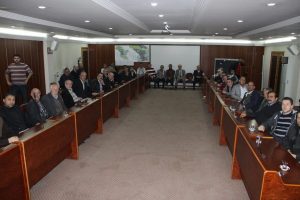Başkan yangın mağdurlarıyla bir araya geldi