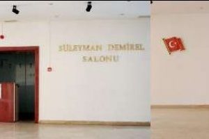 Demirel kaldırıldı, Menderes asıldı